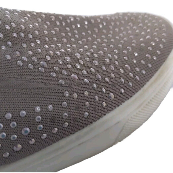 Skechers Poppy Studded Slip-On Sneaker Shoe Women's Size US 9.5 EU 39.5 Taupe - Picture 11 of 13